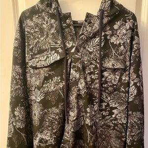 Savage X Fenty Black and Gray Floral Patterned Set